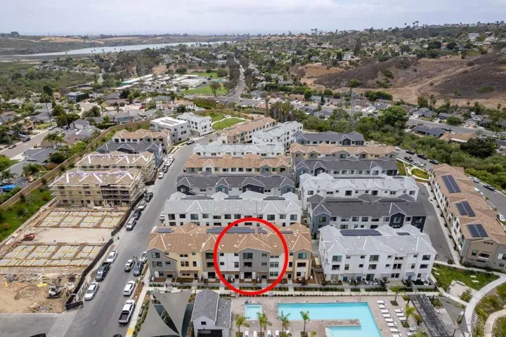 2564 Delphinium Ln, Carlsbad, California 92008