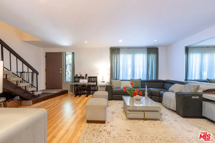 9767 Reseda Boulevard 95, Los Angeles, California 91324