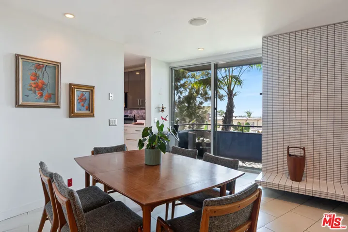 8401 Fountain Avenue 8, West Hollywood, California 90069