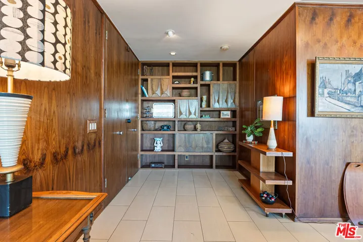 8401 Fountain Avenue 8, West Hollywood, California 90069