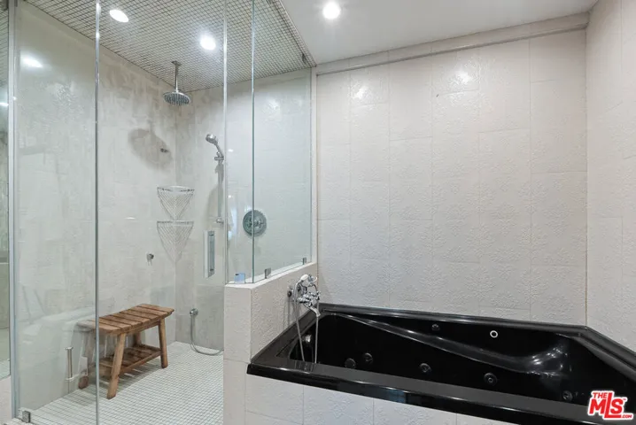 8401 Fountain Avenue 8, West Hollywood, California 90069