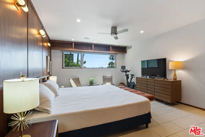8401 Fountain Avenue 8, West Hollywood, California 90069