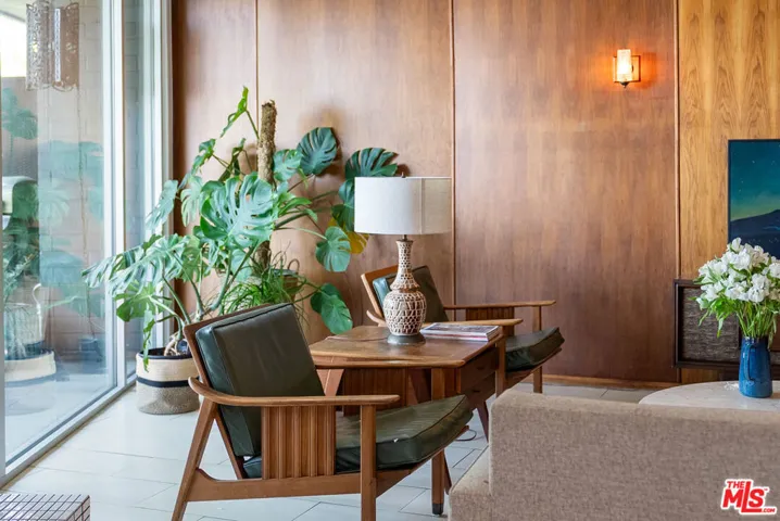 8401 Fountain Avenue 8, West Hollywood, California 90069