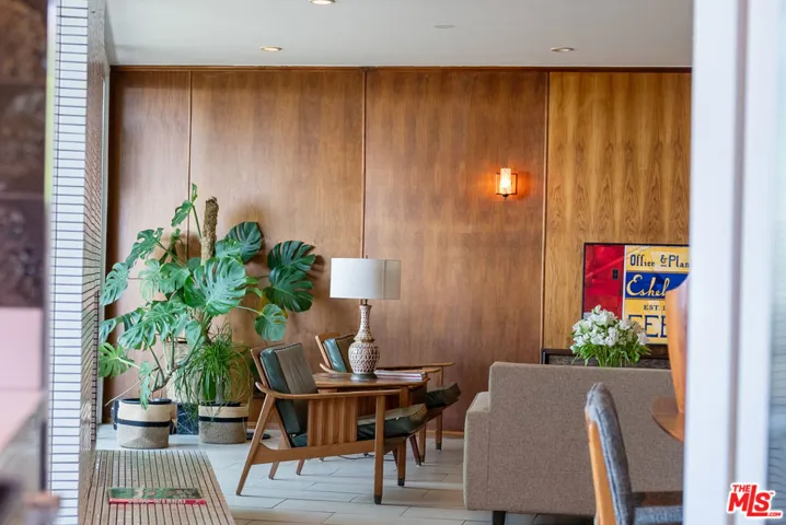 8401 Fountain Avenue 8, West Hollywood, California 90069