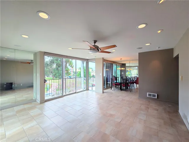 2101 E 2nd Street 301, Long Beach, California 90803