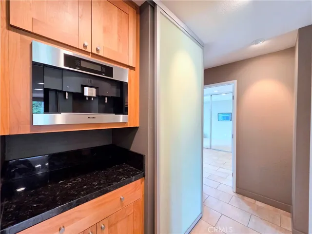 2101 E 2nd Street 301, Long Beach, California 90803