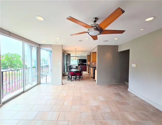 2101 E 2nd Street 301, Long Beach, California 90803