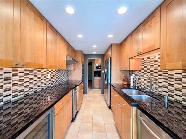 2101 E 2nd Street 301, Long Beach, California 90803
