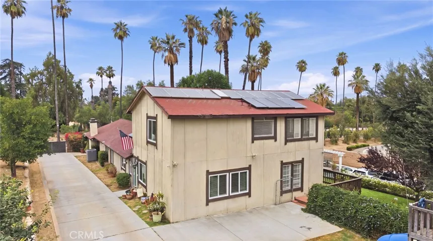 9218 Victoria Avenue, Riverside, California 92503