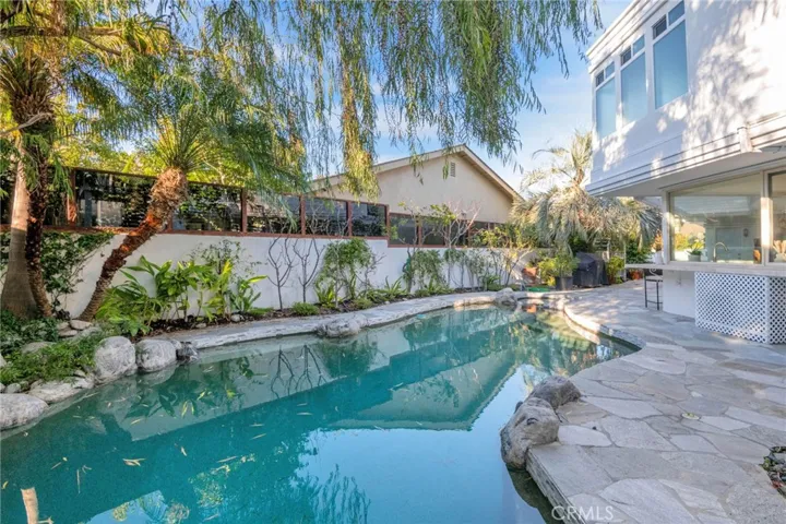25 Rue Grand Ducal, Newport Beach, California 92660
