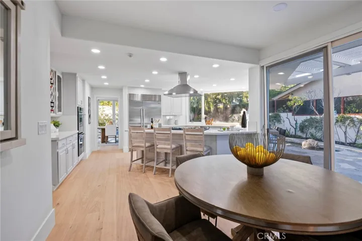 25 Rue Grand Ducal, Newport Beach, California 92660