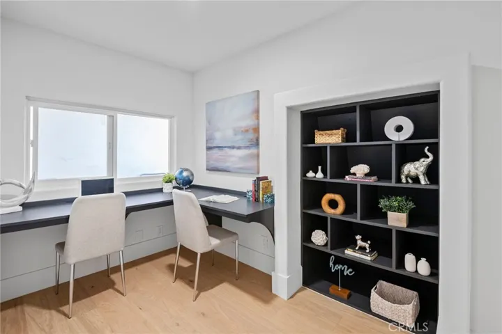 25 Rue Grand Ducal, Newport Beach, California 92660