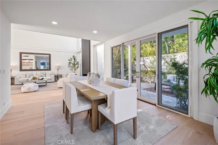 25 Rue Grand Ducal, Newport Beach, California 92660