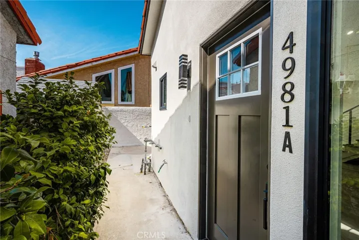 Unit A. Approx 1400 sqft