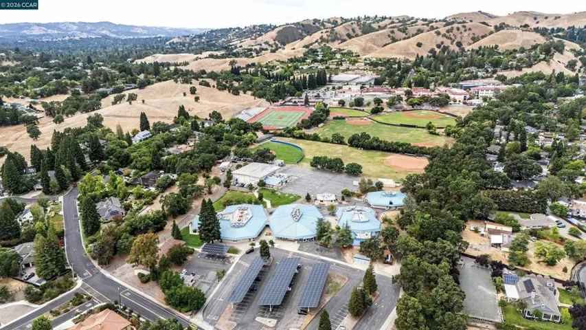 Los Cerros Middle School and Monte Vista High School