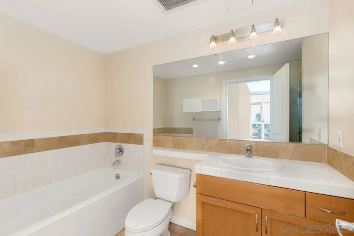 850 Beech St 1203, San Diego, California 92101