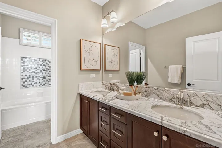 817 Dolphin, Encinitas, California 92024