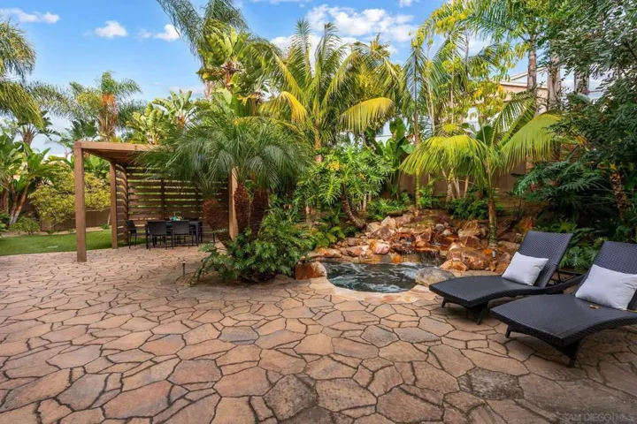 817 Dolphin, Encinitas, California 92024