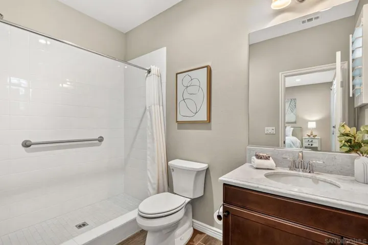 817 Dolphin, Encinitas, California 92024