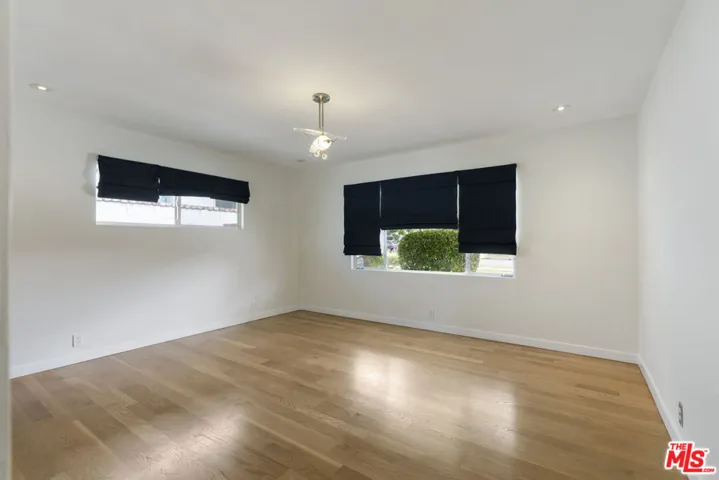 6225 S Corning Avenue, Los Angeles, California 90056