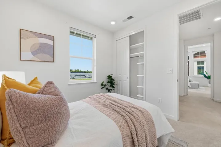 533 San Lorenzo Terrace 7, Sunnyvale, California 94085