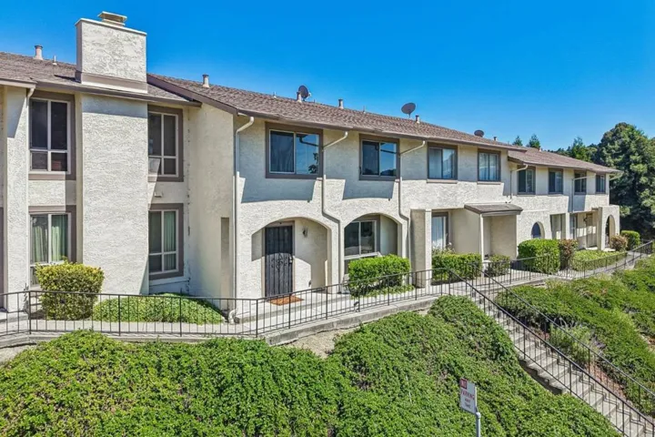 16 Greenview Lane, Richmond, California 94803