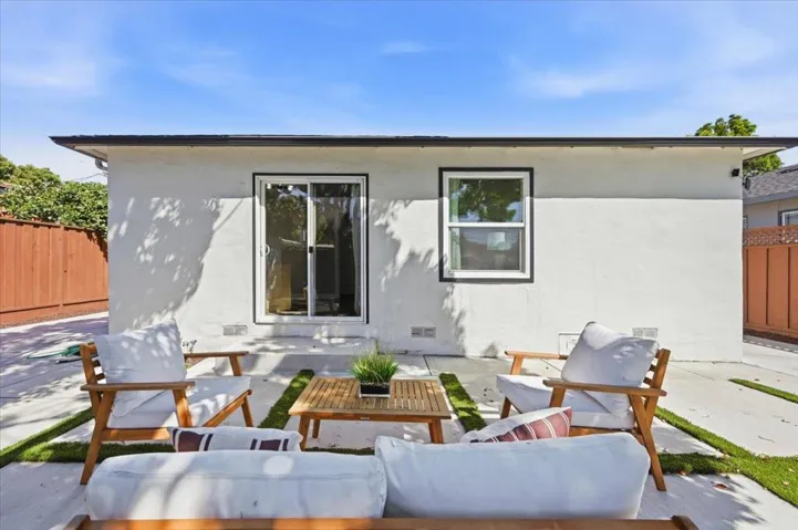 531 Flynn Avenue, Redwood City, California 94063