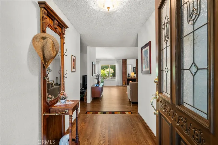 26958 Cuatro Milpas, Valencia, California 91354