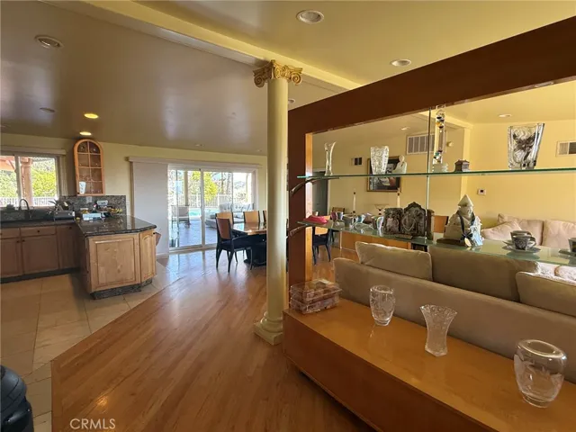 1606 Glenmont Drive, Glendale, California 91207