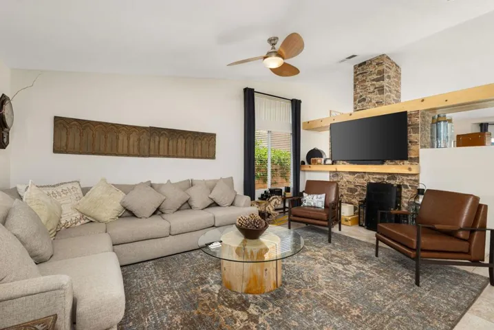 11-web-or-mls-JMPaseo_OPMG_0726_011