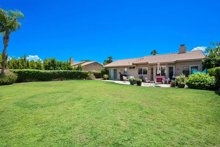 27-web-or-mls-JMPaseo_OPMG_0726_027