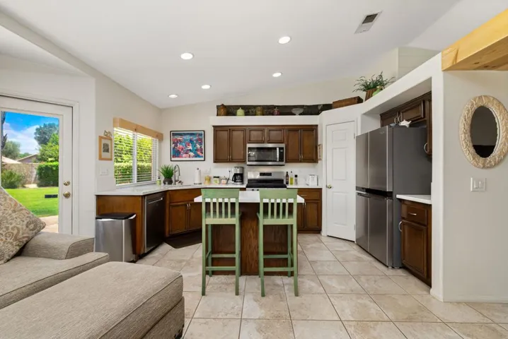 19-web-or-mls-JMPaseo_OPMG_0726_019
