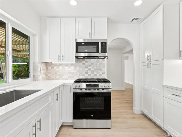 225 Armstrong Drive, Claremont, California 91711