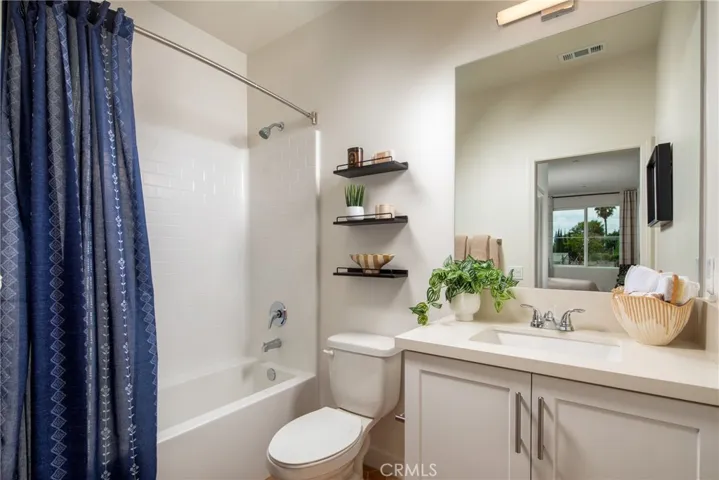Model home-bath 3
