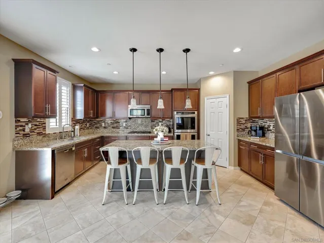 Just look at this amazing spacious kitchen!