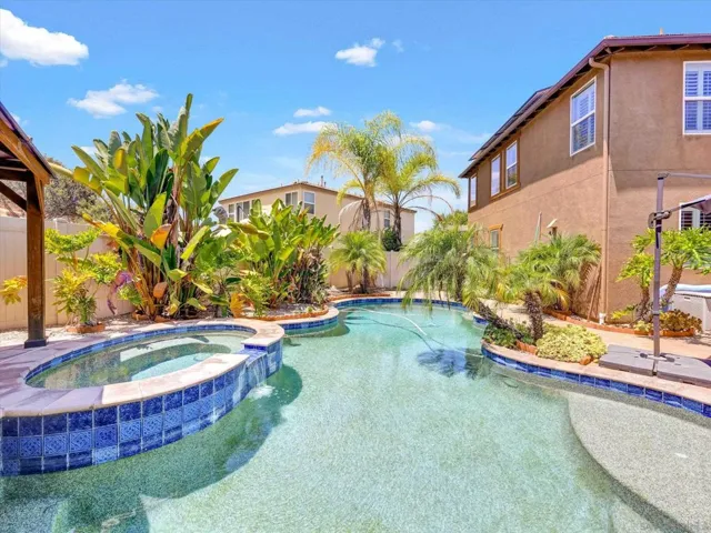 Salt water pool! What an oasis awaits for you! A true sanctuary you won't want to leave!