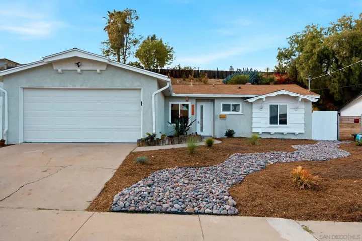 8832 Greenridge Ave, Spring Valley, California 91977
