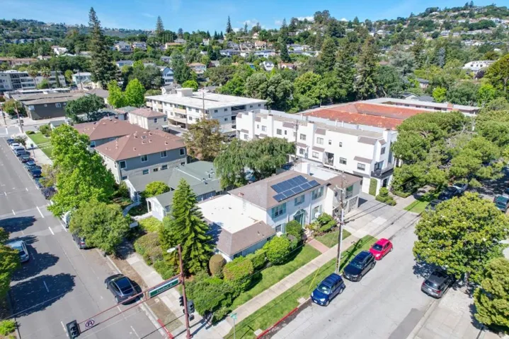 580590 Chestnut Street, San Carlos, California 94070