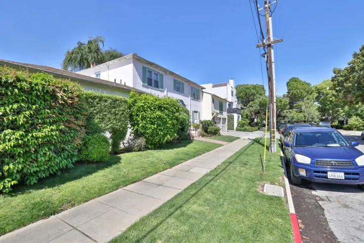580590 Chestnut Street, San Carlos, California 94070