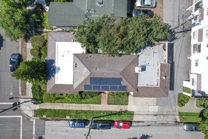 580590 Chestnut Street, San Carlos, California 94070