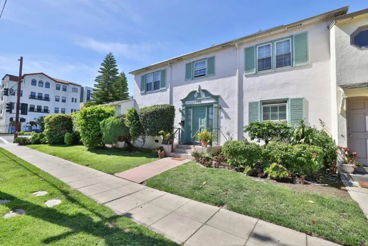 580590 Chestnut Street, San Carlos, California 94070