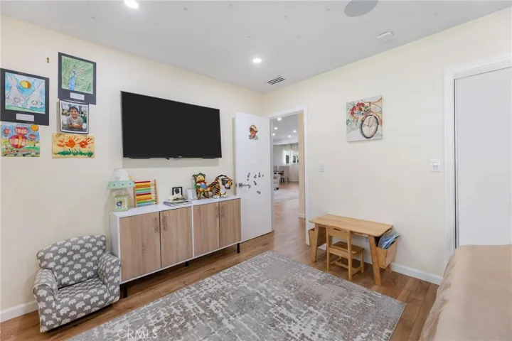 8416 Rhea Avenue, Northridge, California 91324