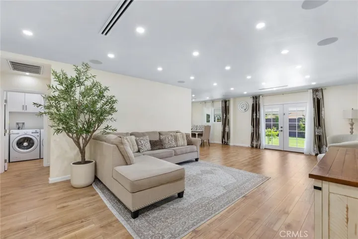 8416 Rhea Avenue, Northridge, California 91324