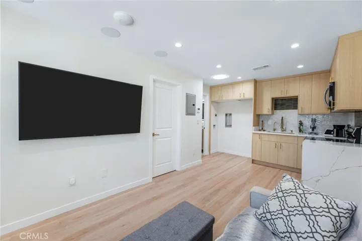 8416 Rhea Avenue, Northridge, California 91324