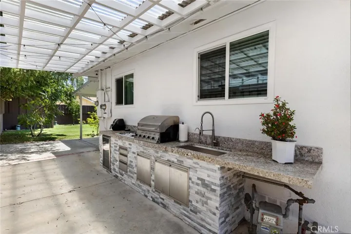 8416 Rhea Avenue, Northridge, California 91324