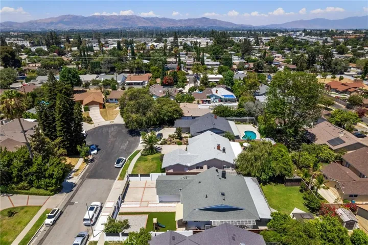 8416 Rhea Avenue, Northridge, California 91324