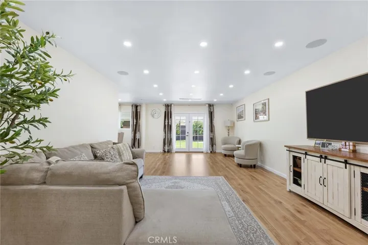 8416 Rhea Avenue, Northridge, California 91324