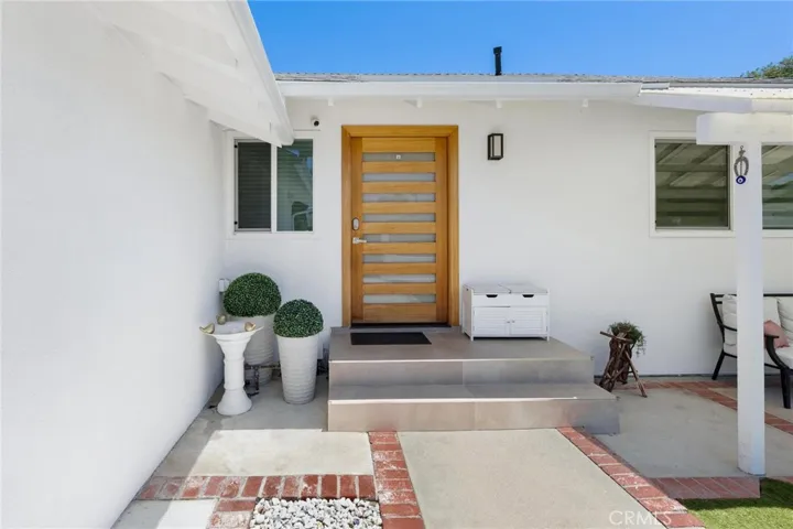 8416 Rhea Avenue, Northridge, California 91324