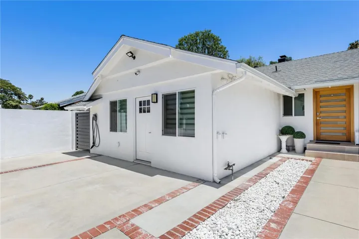 8416 Rhea Avenue, Northridge, California 91324
