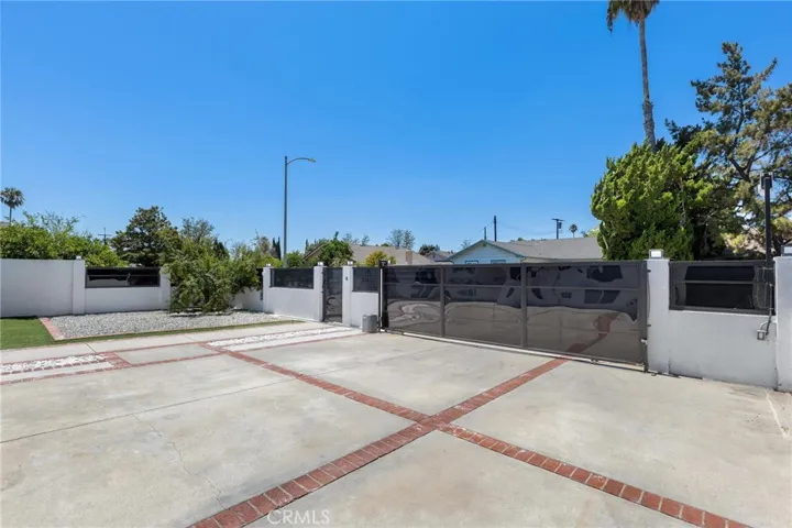 8416 Rhea Avenue, Northridge, California 91324